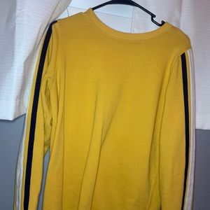 yellow hollister crewneck